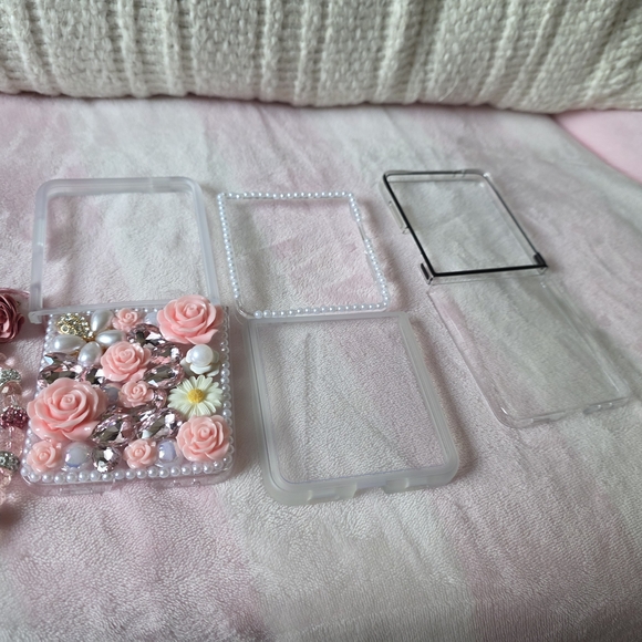 Other - Decorative Floral Phone Case with Pearls - Pink and White